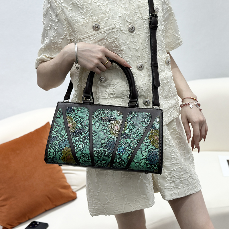 Vintage 3D Embossed Floral Cro - Leatherwork Flowers 评论和价格