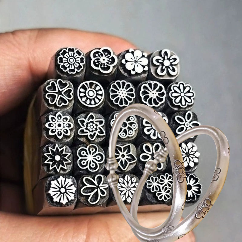 5/7mm Flower Pattern Metal Sta - Leatherwork Flowers 评论和价格